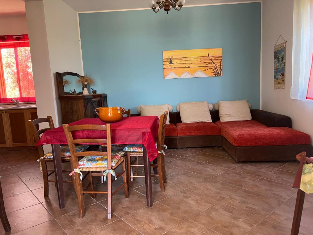 Villa Esclusiva In Riserva Naturale Torre Nubia Luaran gambar