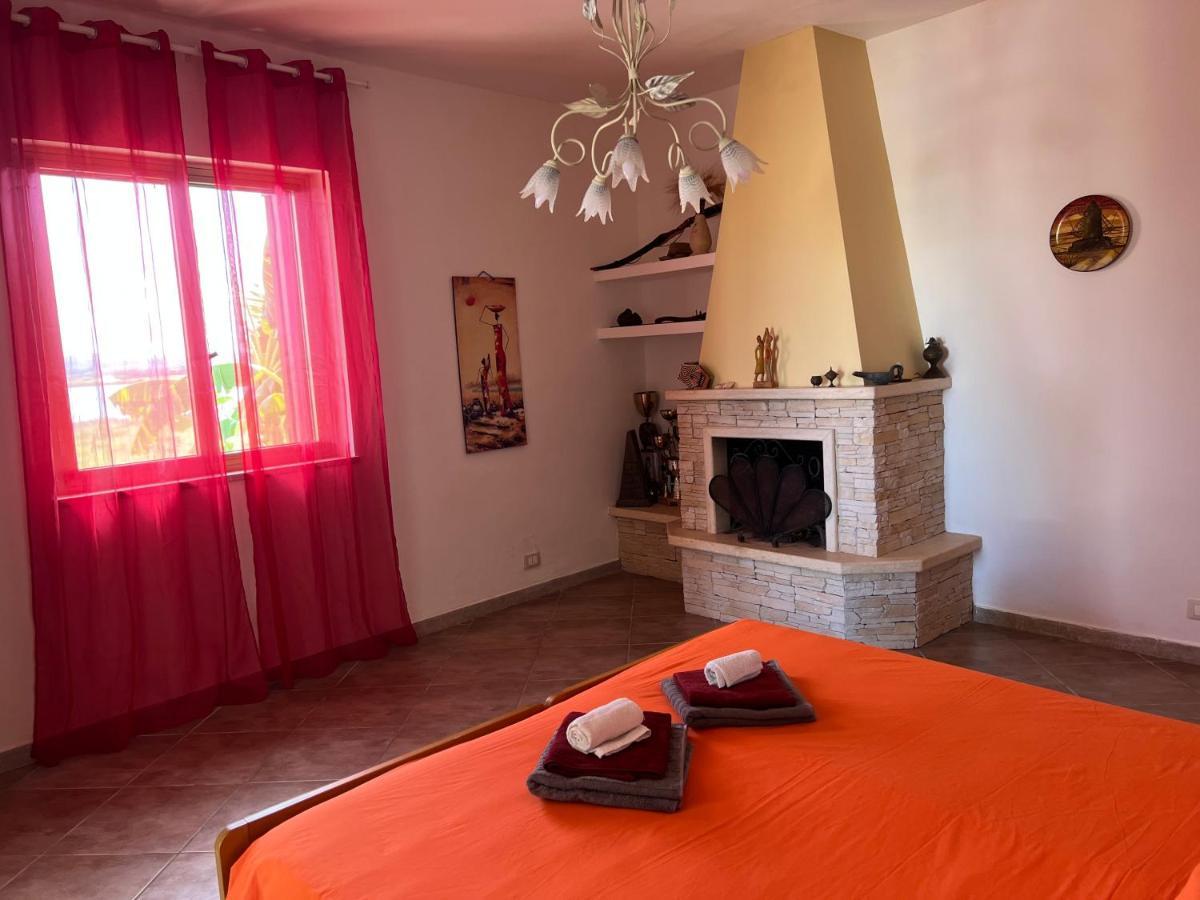 Villa Esclusiva In Riserva Naturale Torre Nubia Luaran gambar